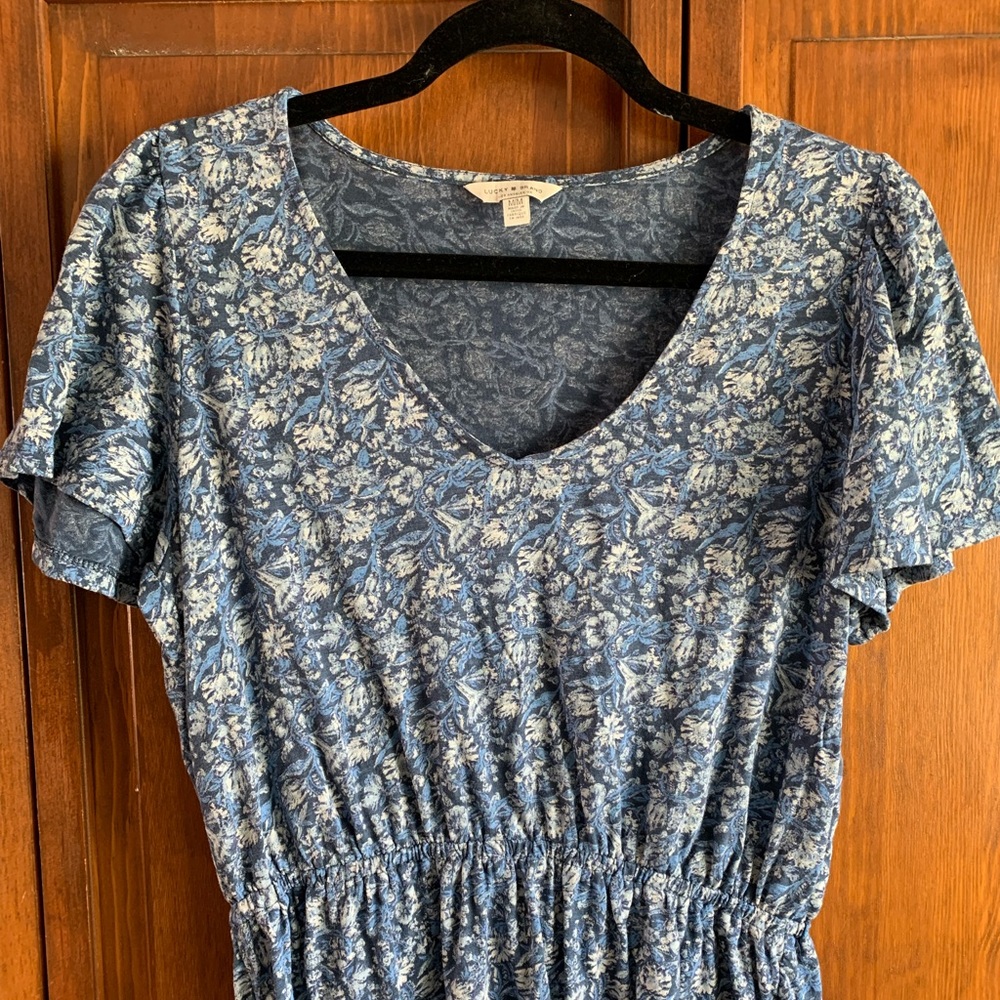 Lucky Brand short sleeve blue floral top size M